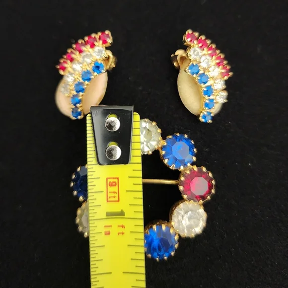 SE3 Elegant Gold-Tone Multicolor Jewelry Set Brooch & Clip Earrings - Picture 4 of 9